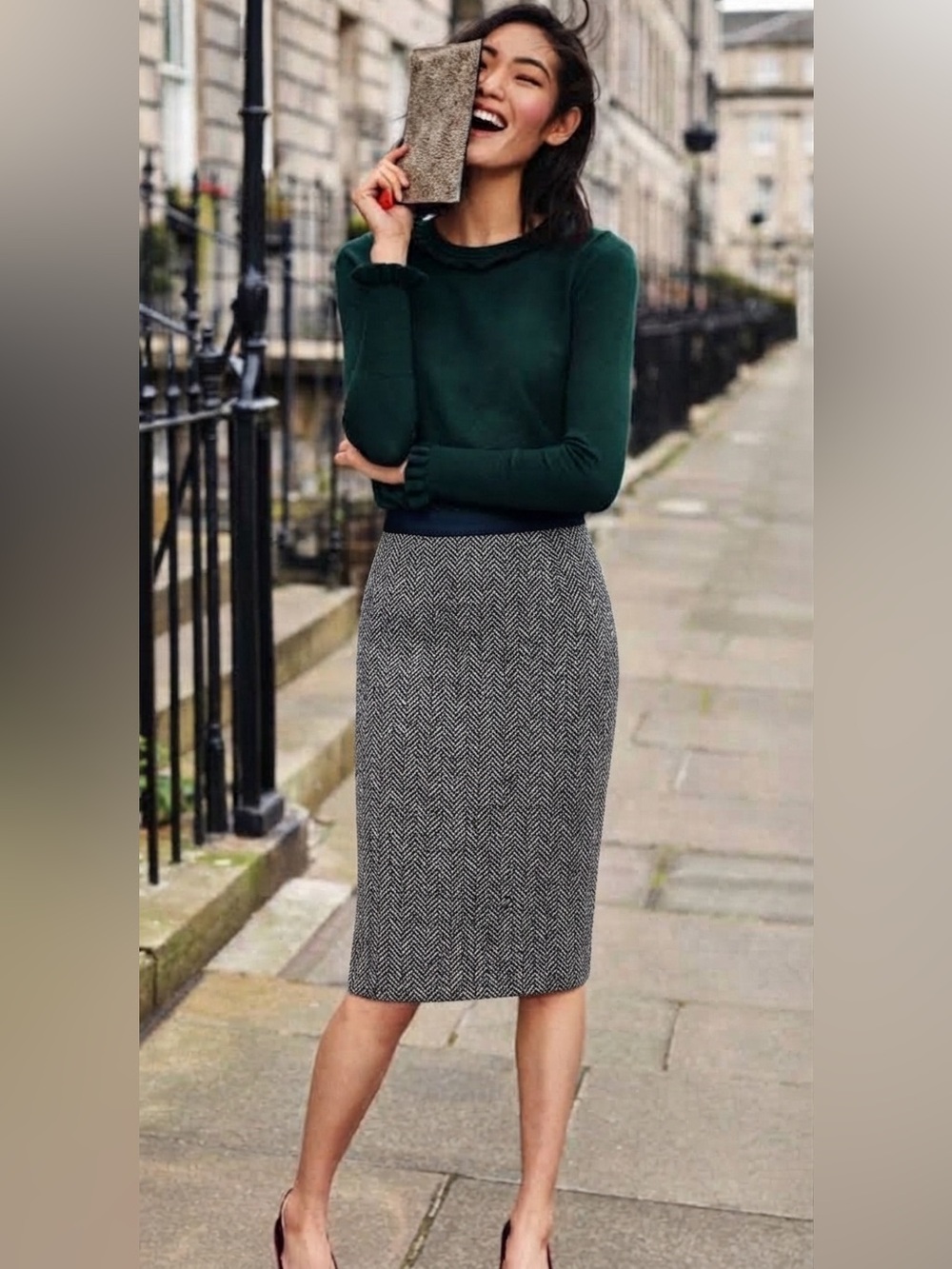 Banana Republic Classic Gray Herringbone Pencil Skirt Size 4 BNWT